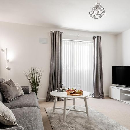 Lovely Modern 2 Bed City Centre Apartment With Free Parking - Double Or Twin Beds Available Wolverhampton Exteriör bild