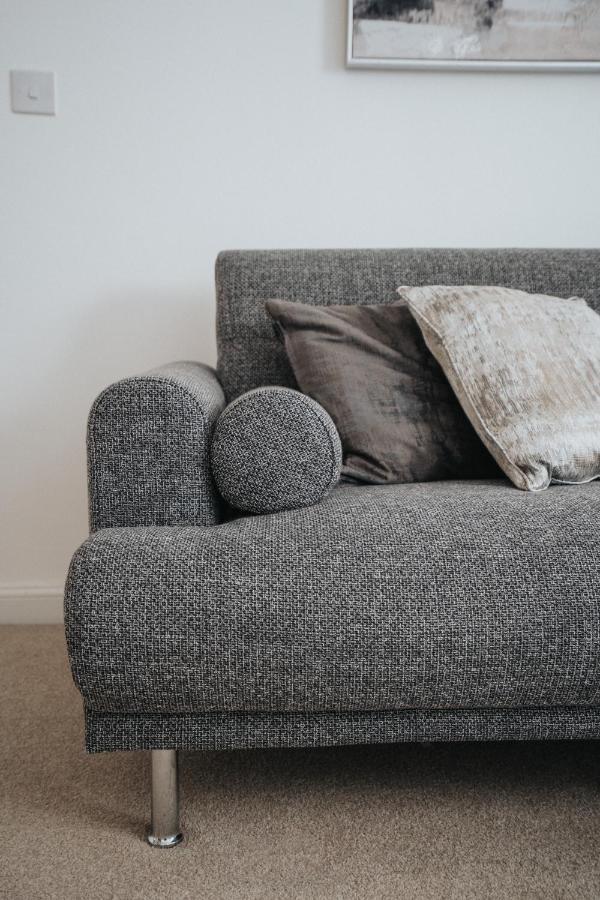 Lovely Modern 2 Bed City Centre Apartment With Free Parking - Double Or Twin Beds Available Wolverhampton Exteriör bild